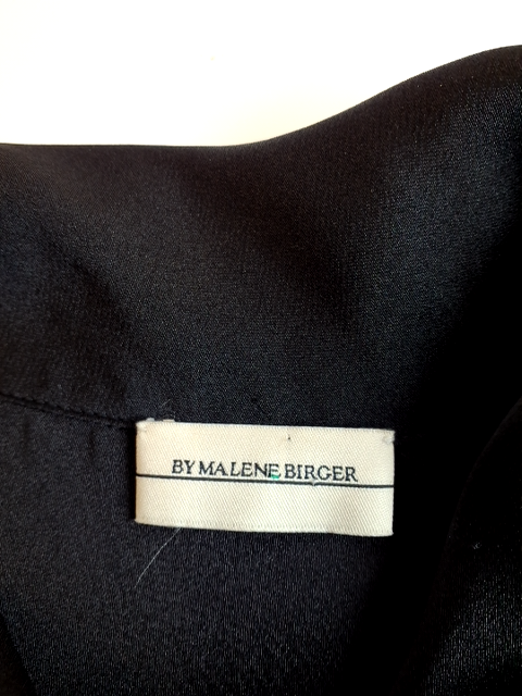 By Malene Birger Kjole (B025)
