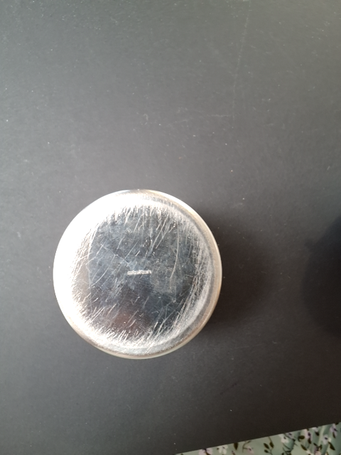 Stelton lille askebæger med vippelåg