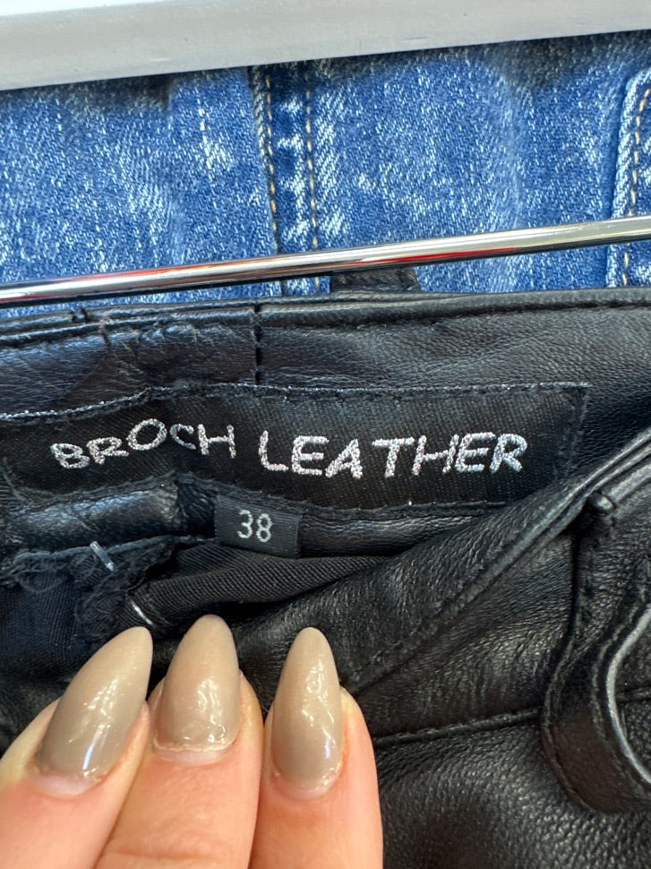 Sorte bukser str. 38