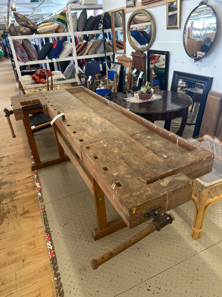 Høvlebænk med patina