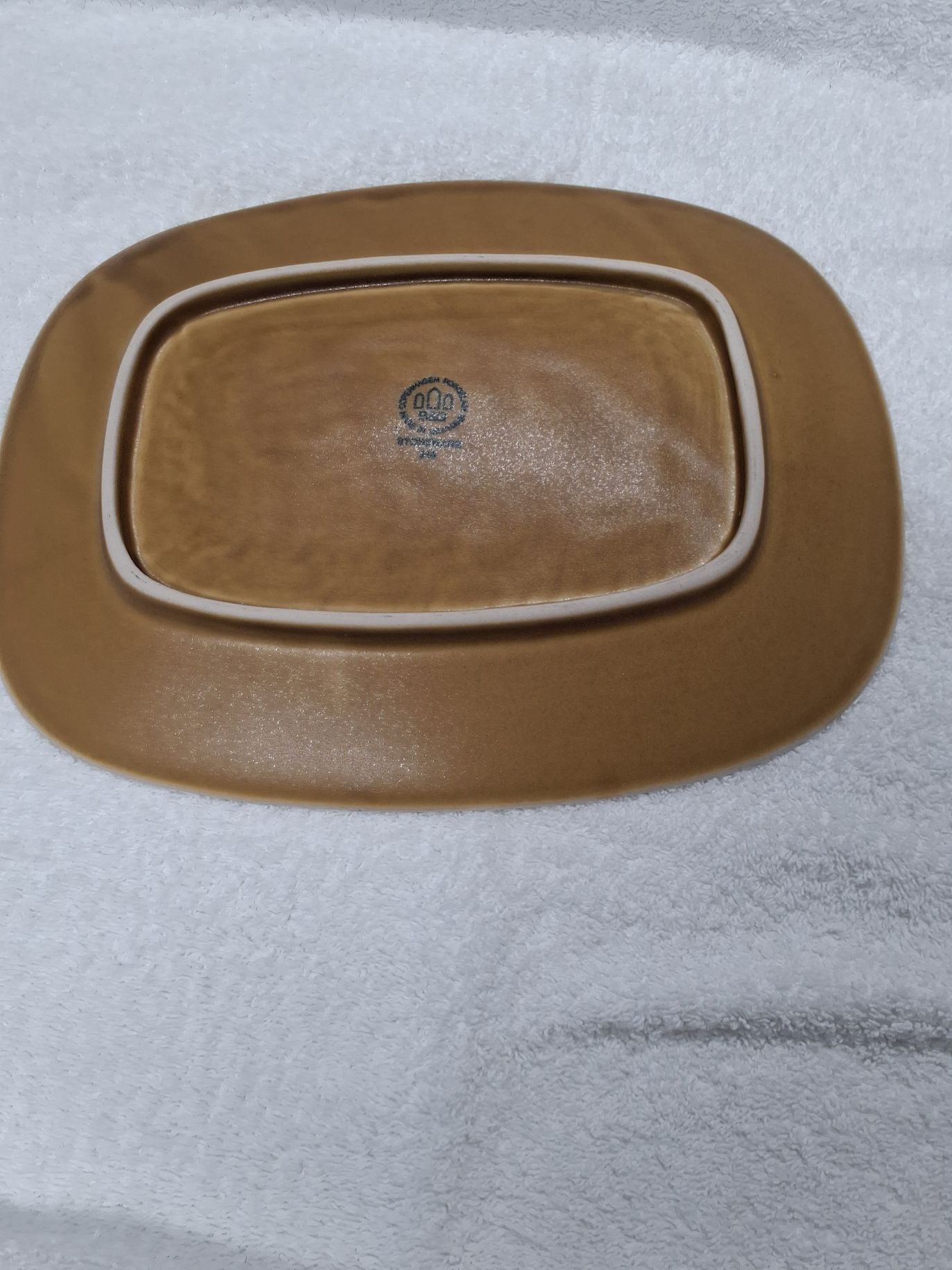 Relief firkantet fad