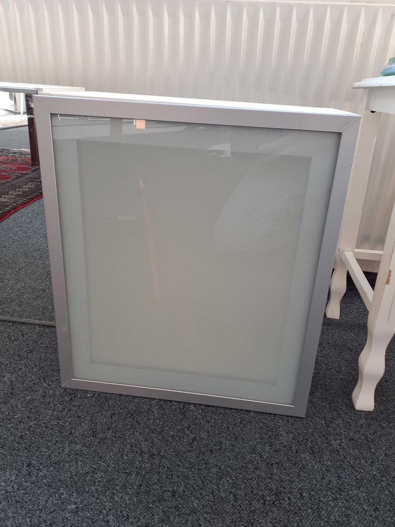 Ikea vættern badeværelsesskab med mat glas
