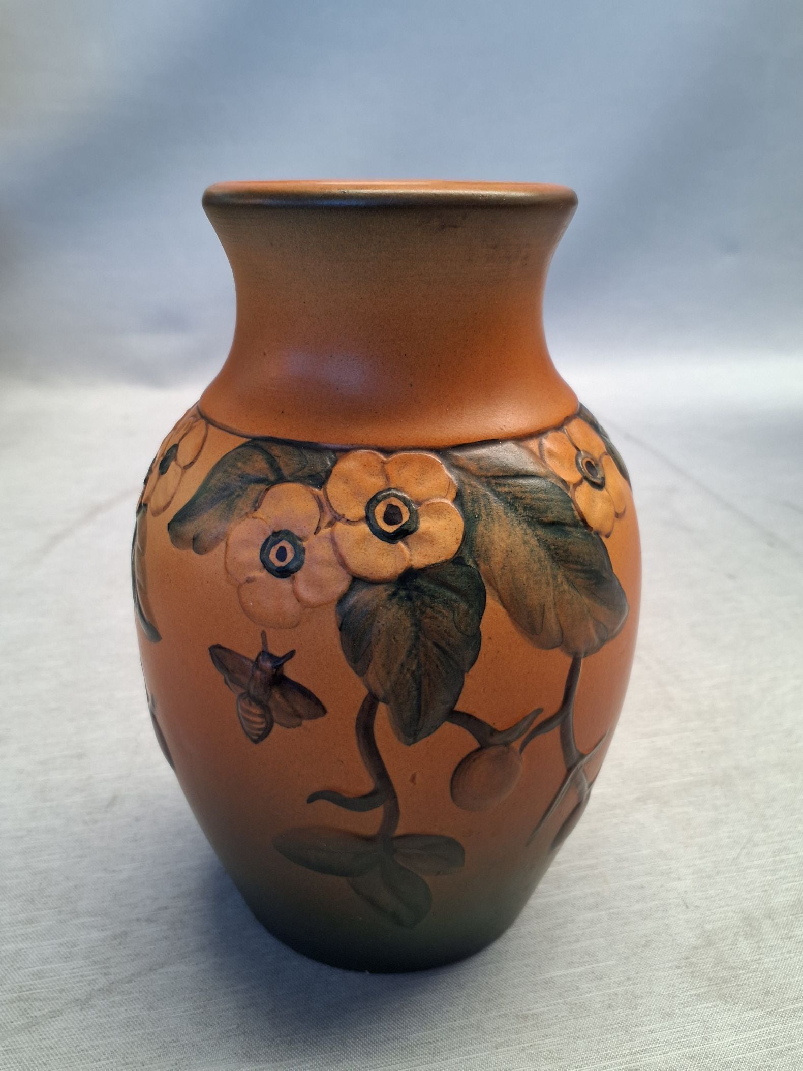 JP Ipsens Enke vase