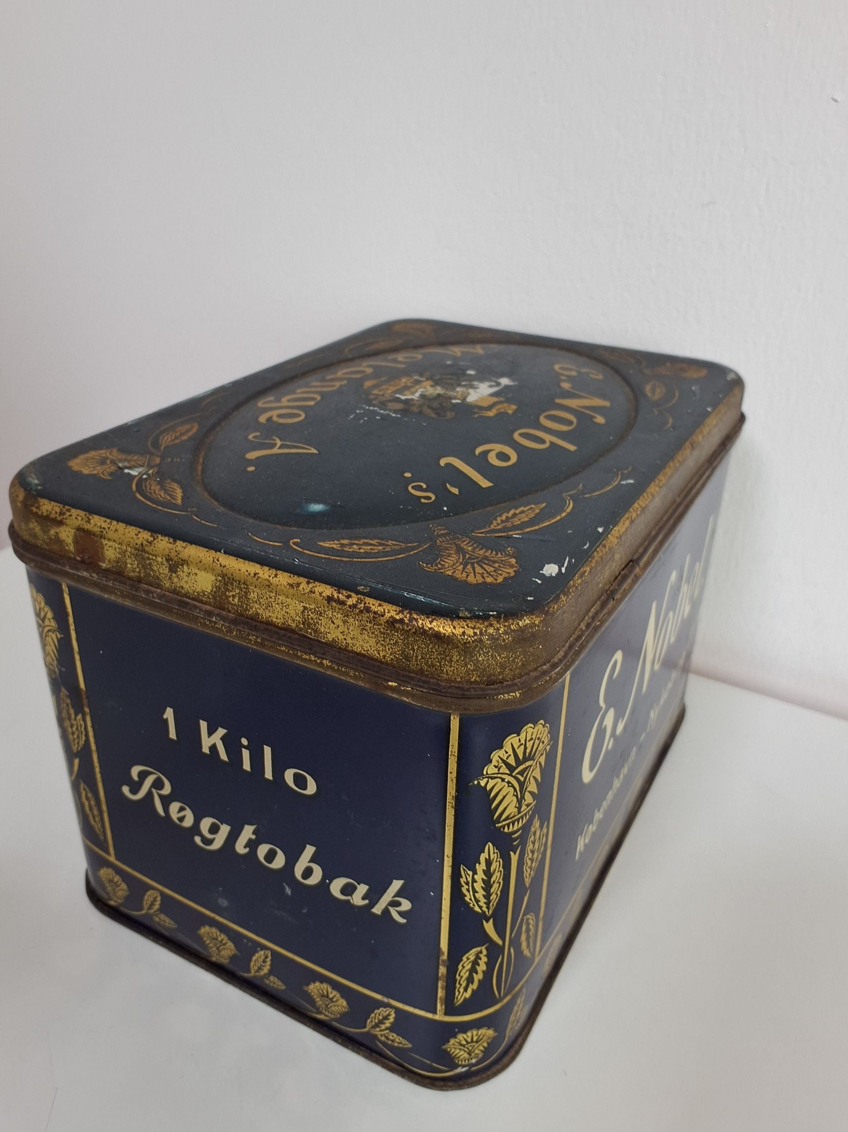 E. Nobel tobaksdåse 1kg