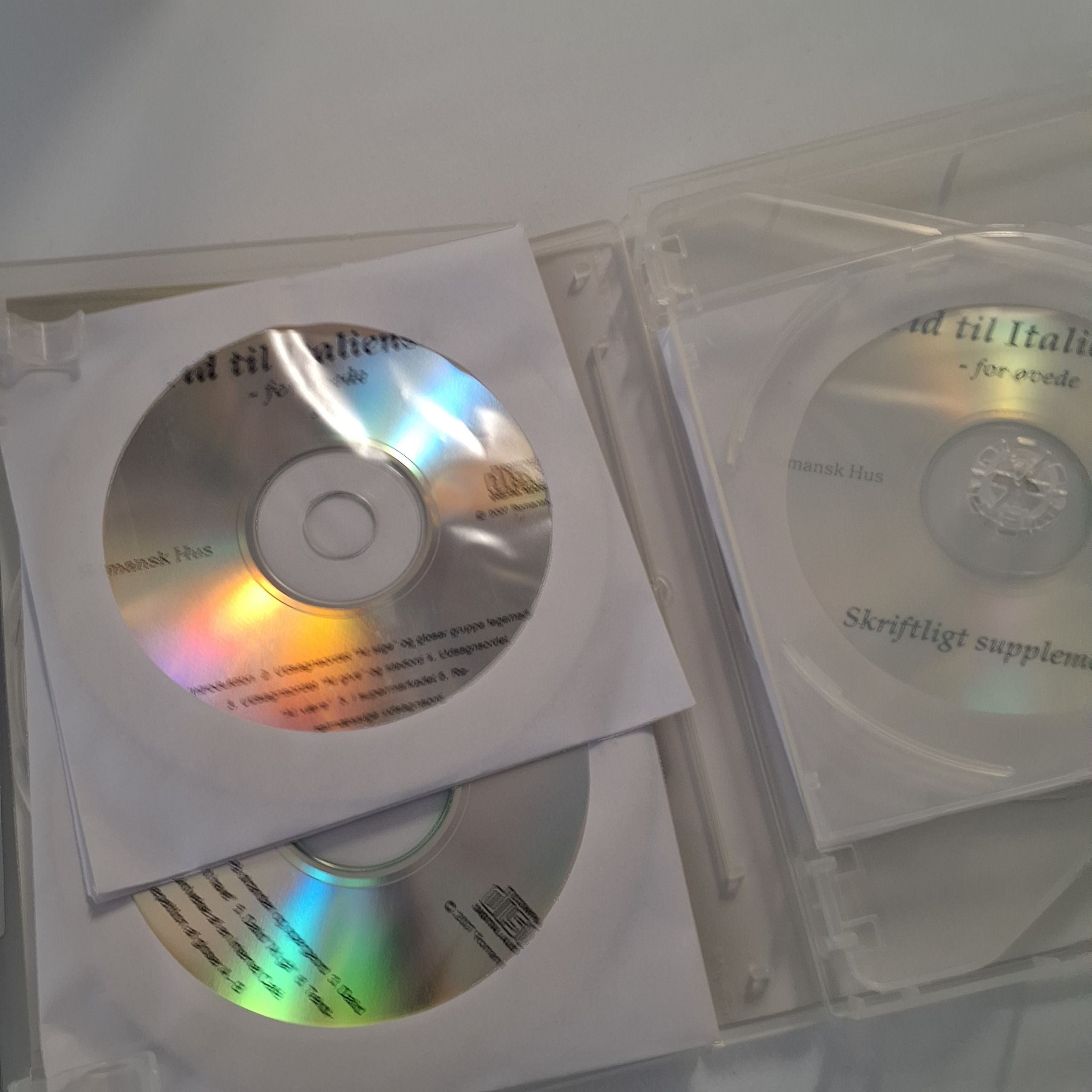 2 styk med 5 cd.er i hver