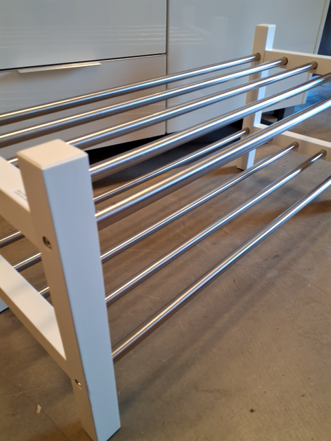 IKEA Tjusig skoreol