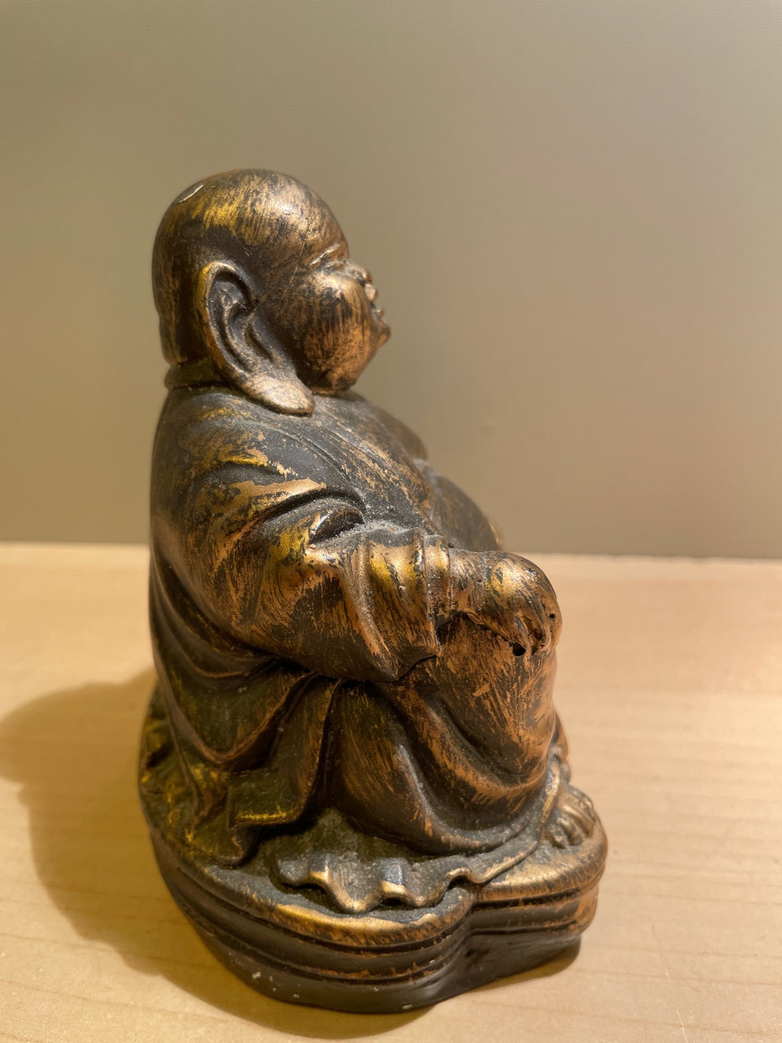 Glad Buddha