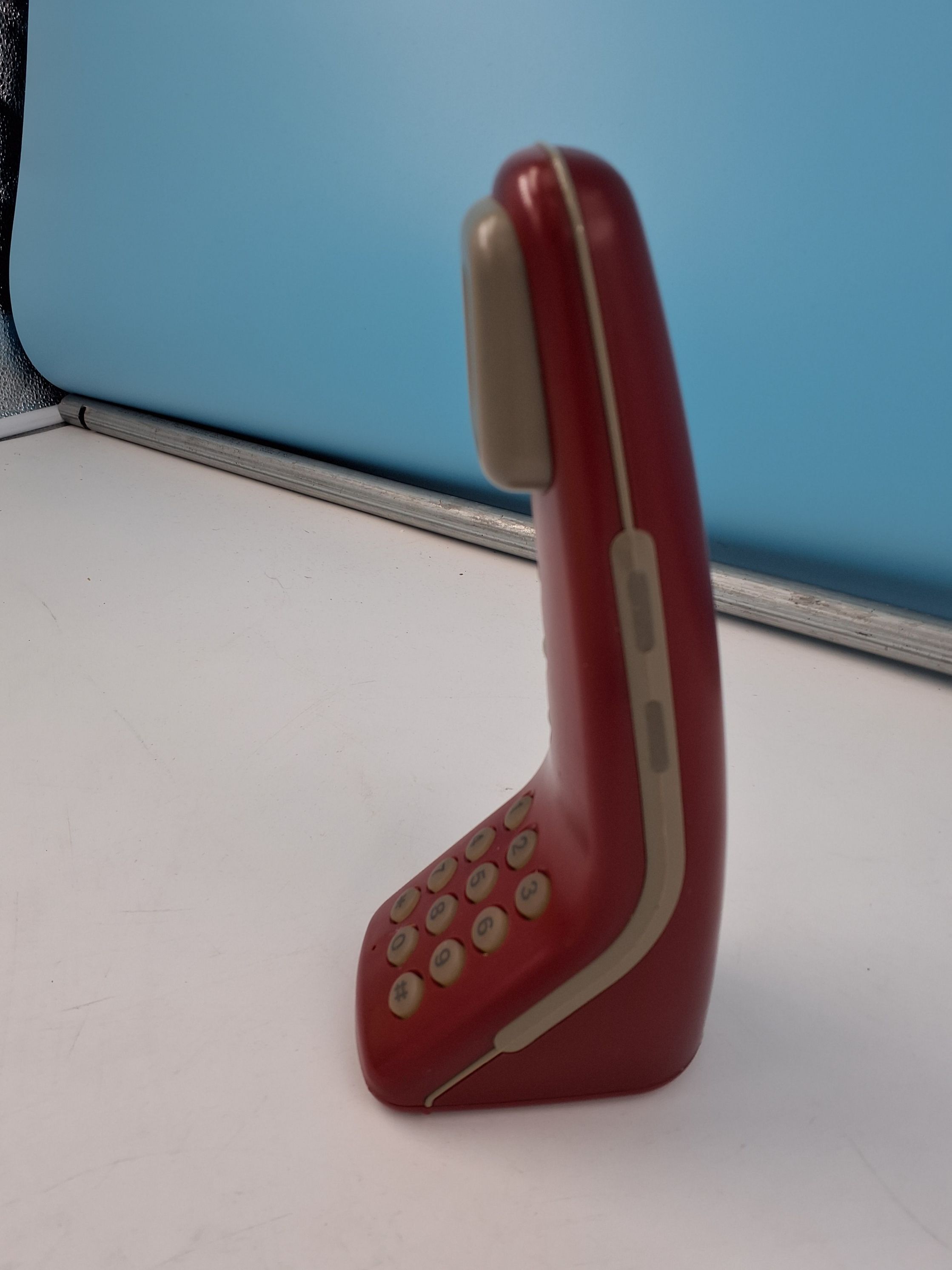 Retro fastnet telefon