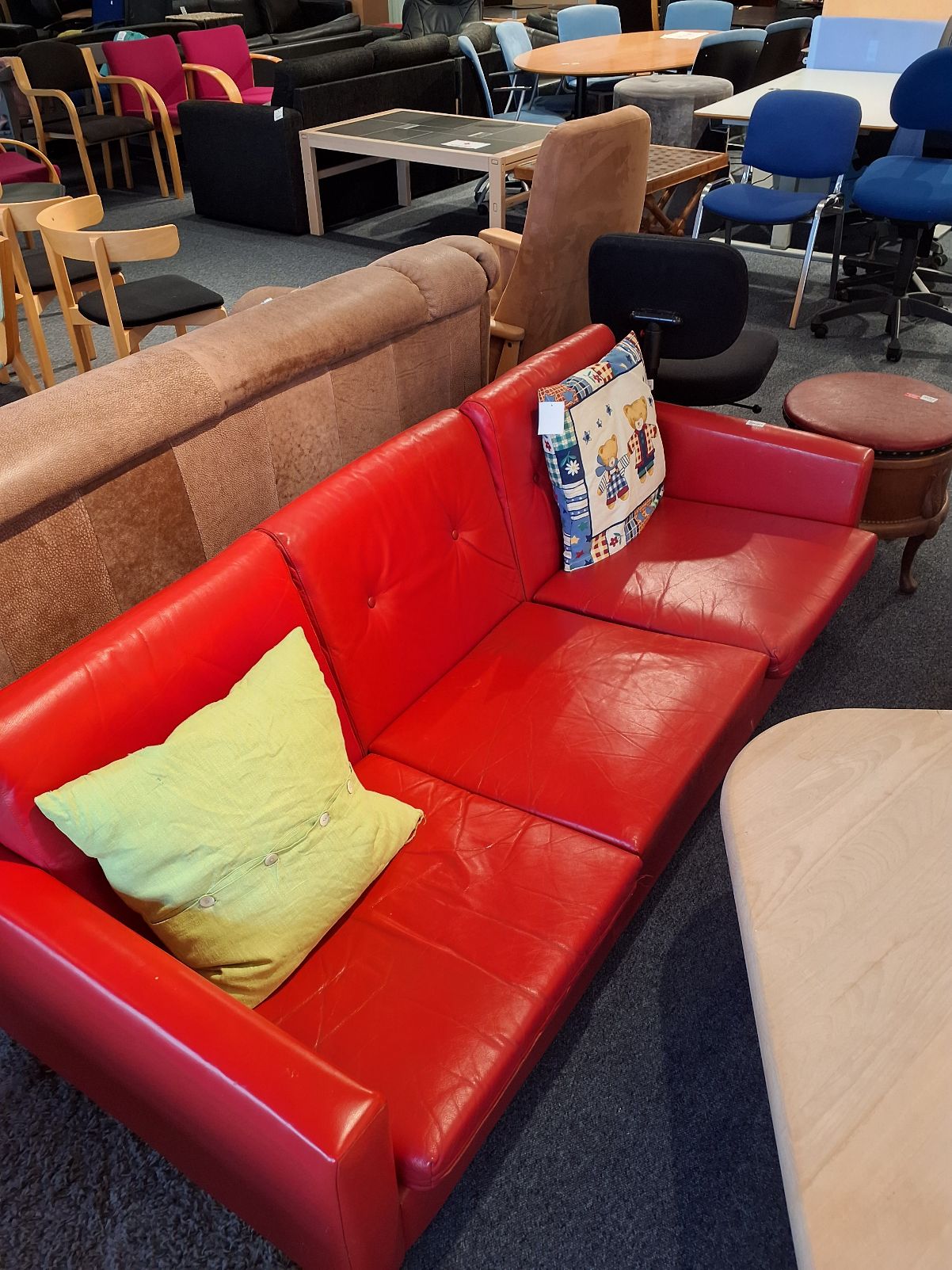 Sofa i rødt læder
