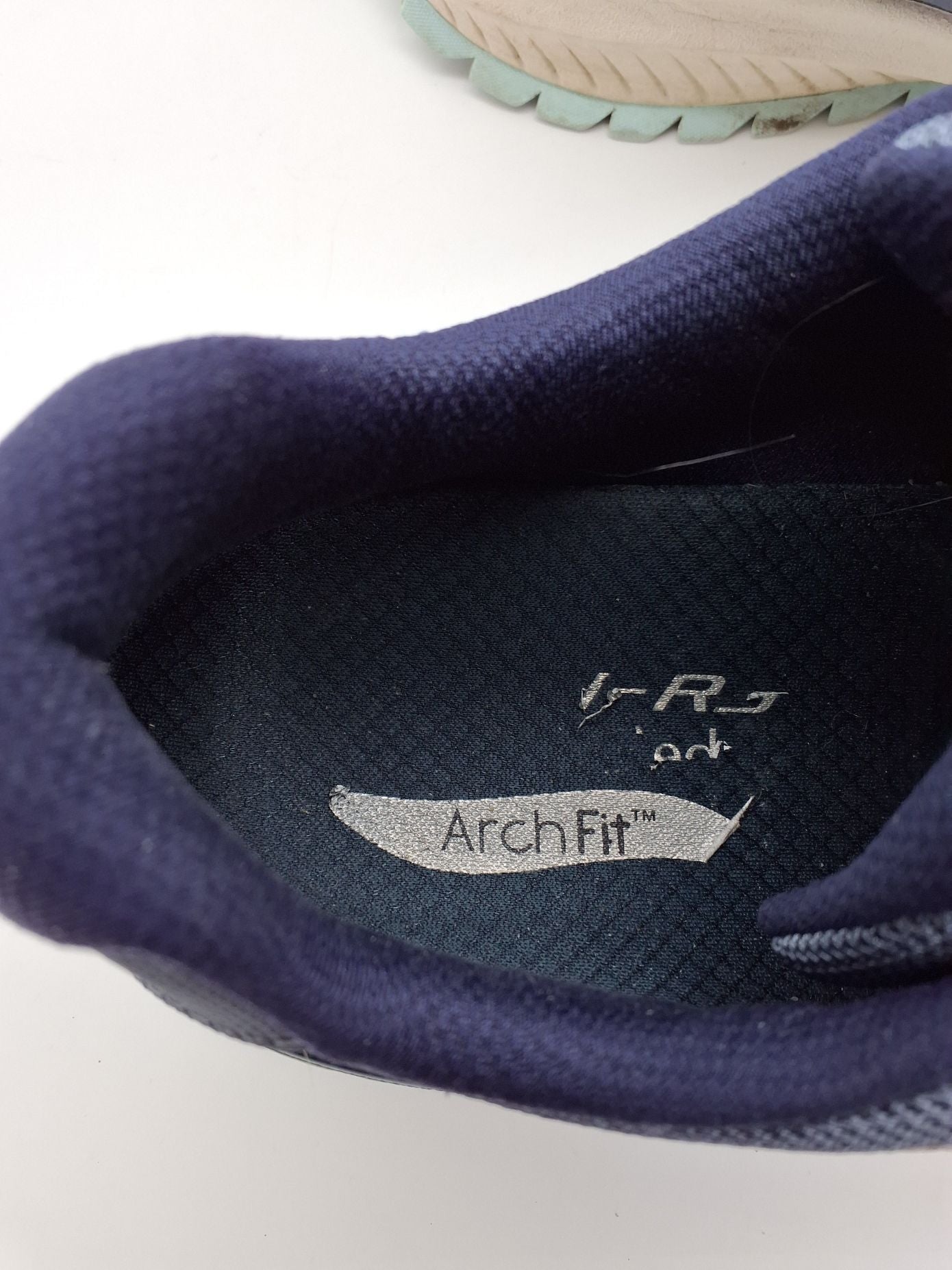 Sketchers Sneakers