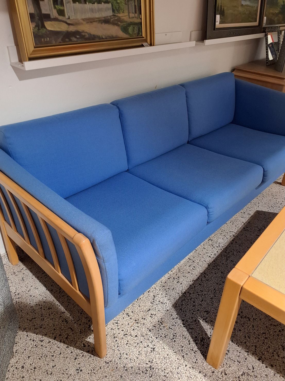 (4253)Tremme sofa