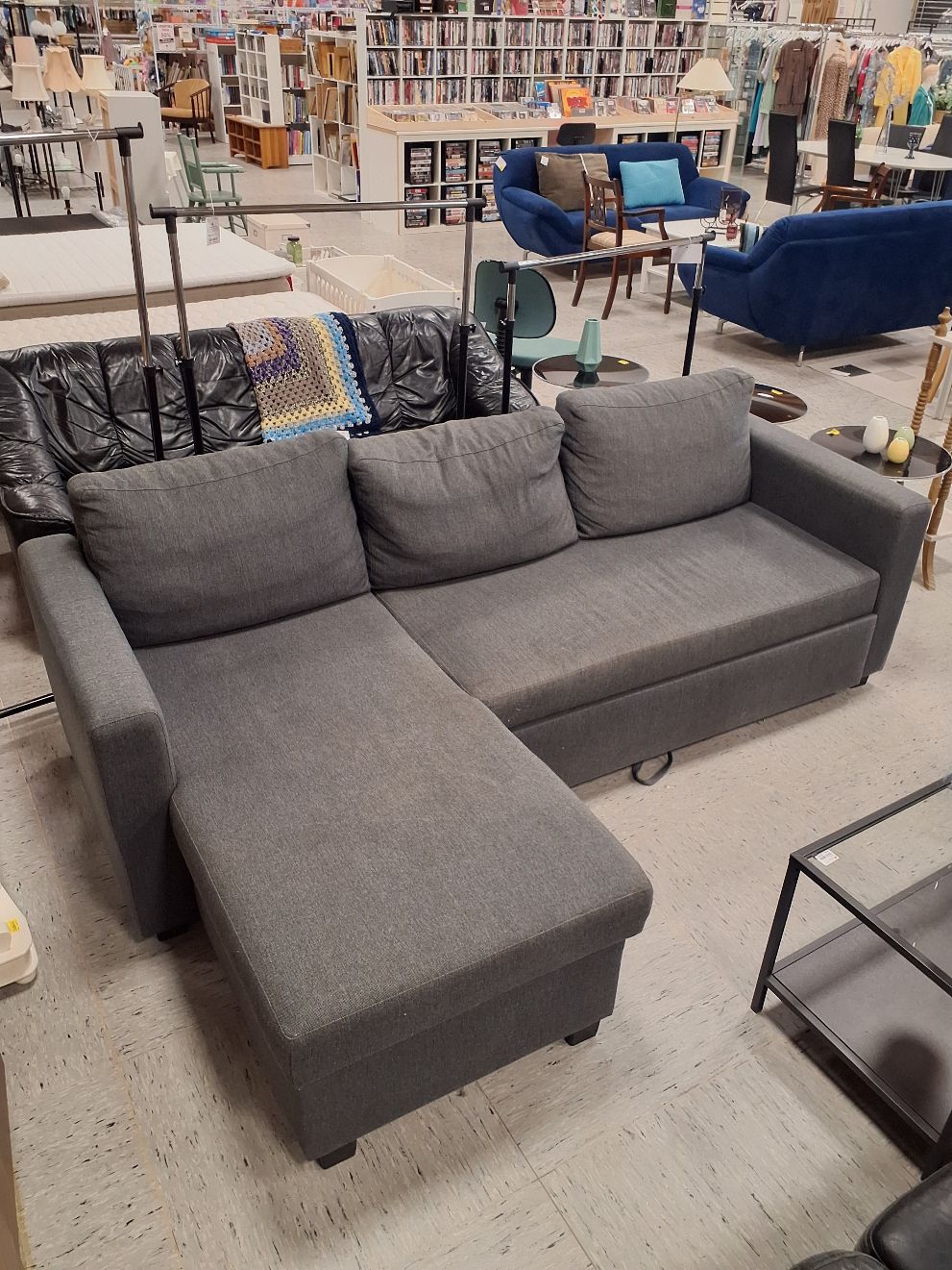 Sovesofa m chaiselong grå