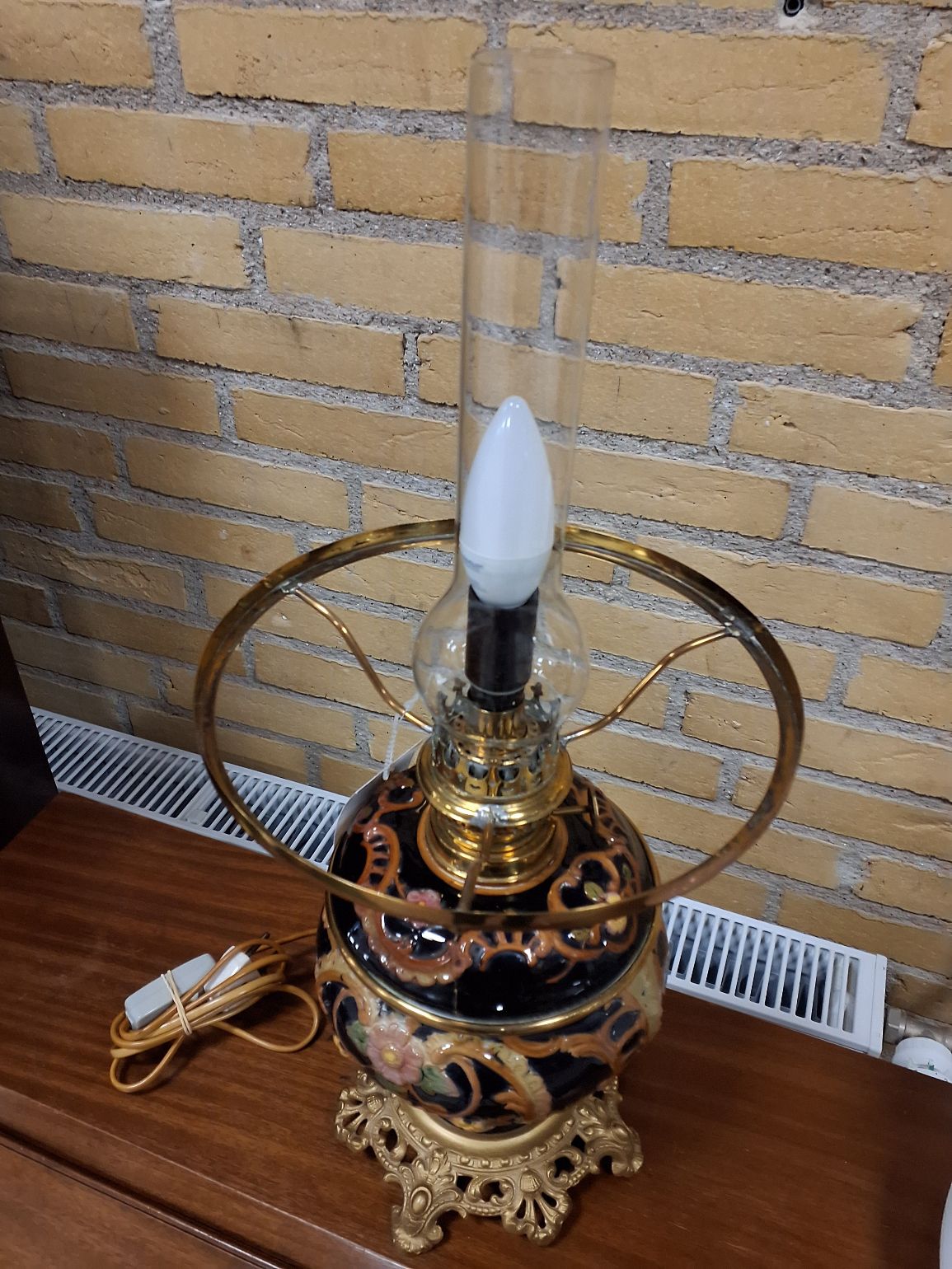 Petroleumslampe porcelæn