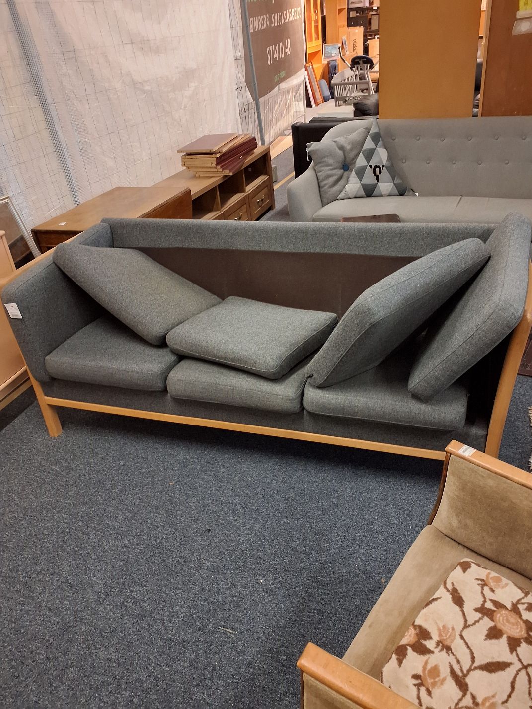 Grå sofa