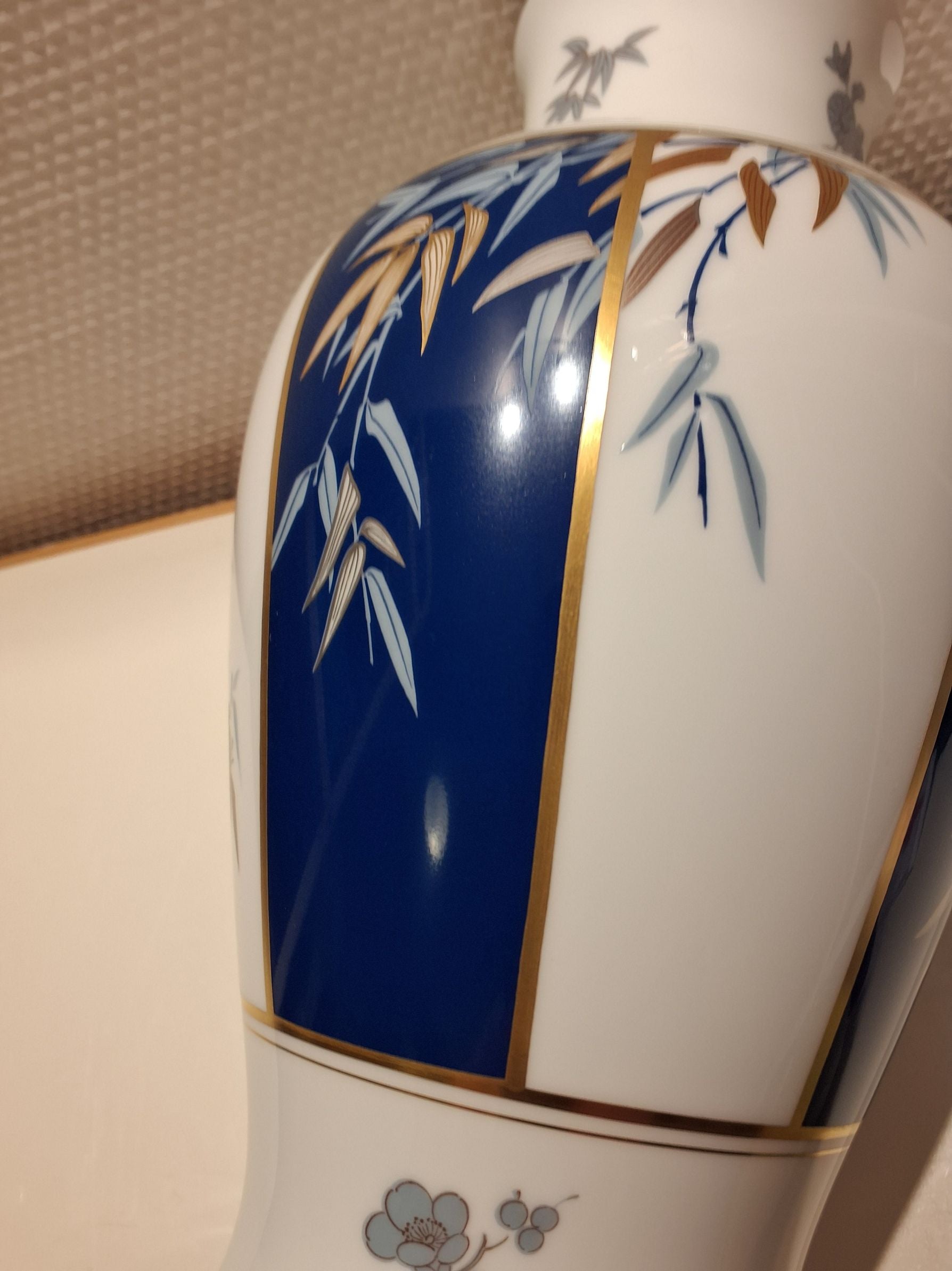 Japansk blå vase