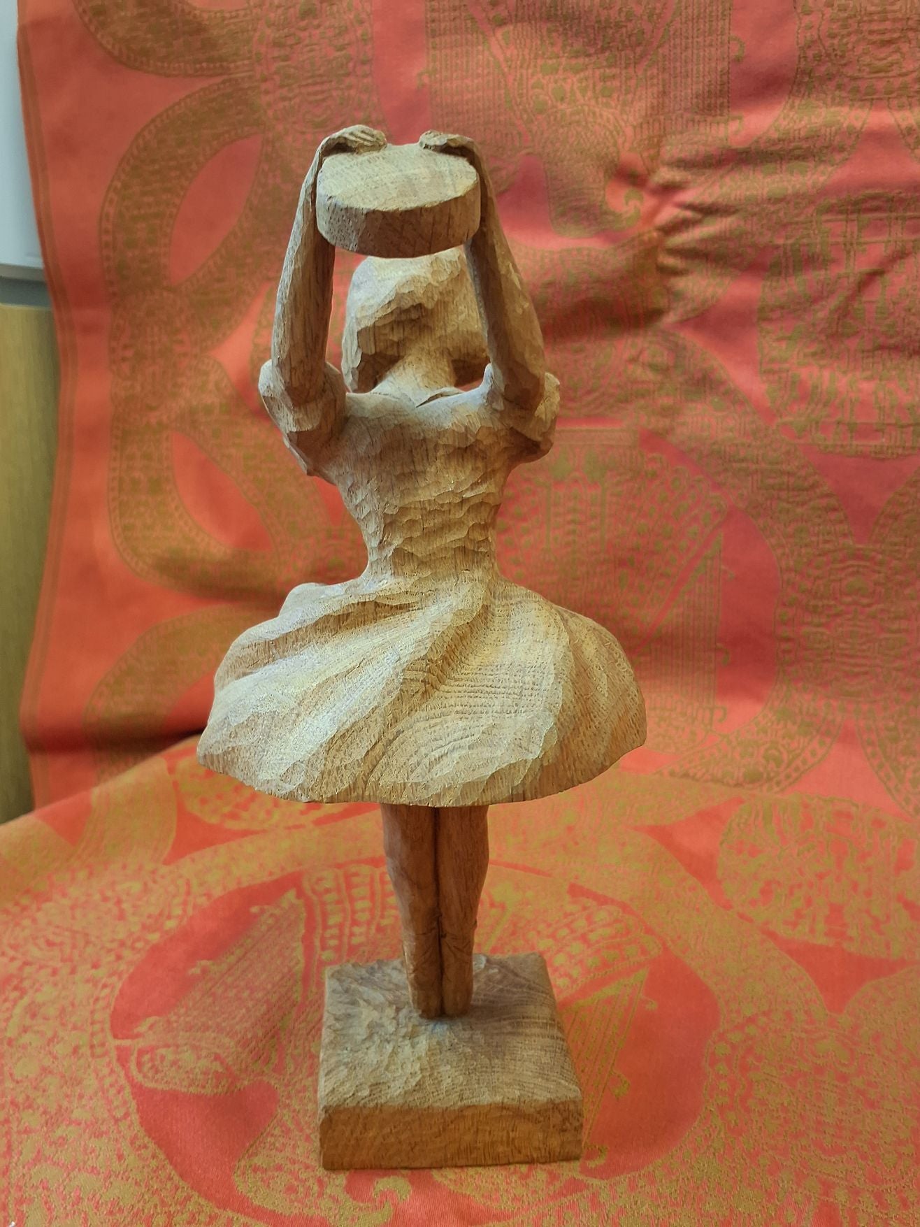 Figur i træ