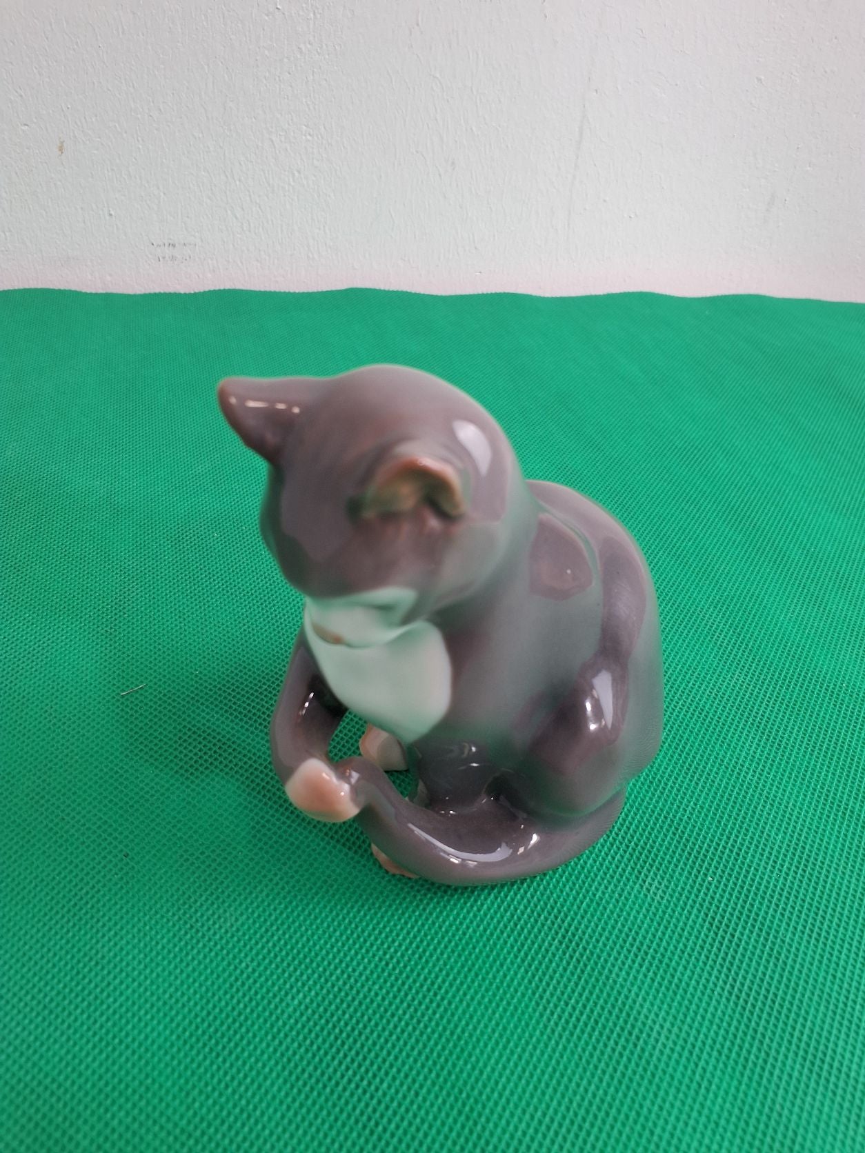 B&G Siddende Kat