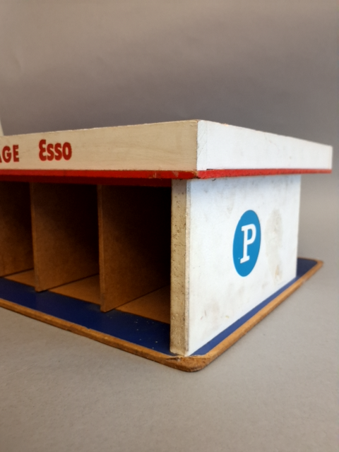 Gammel Esso tankstation/ garageanlæg