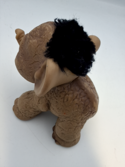 Gjøl elefant af Thomas Dam