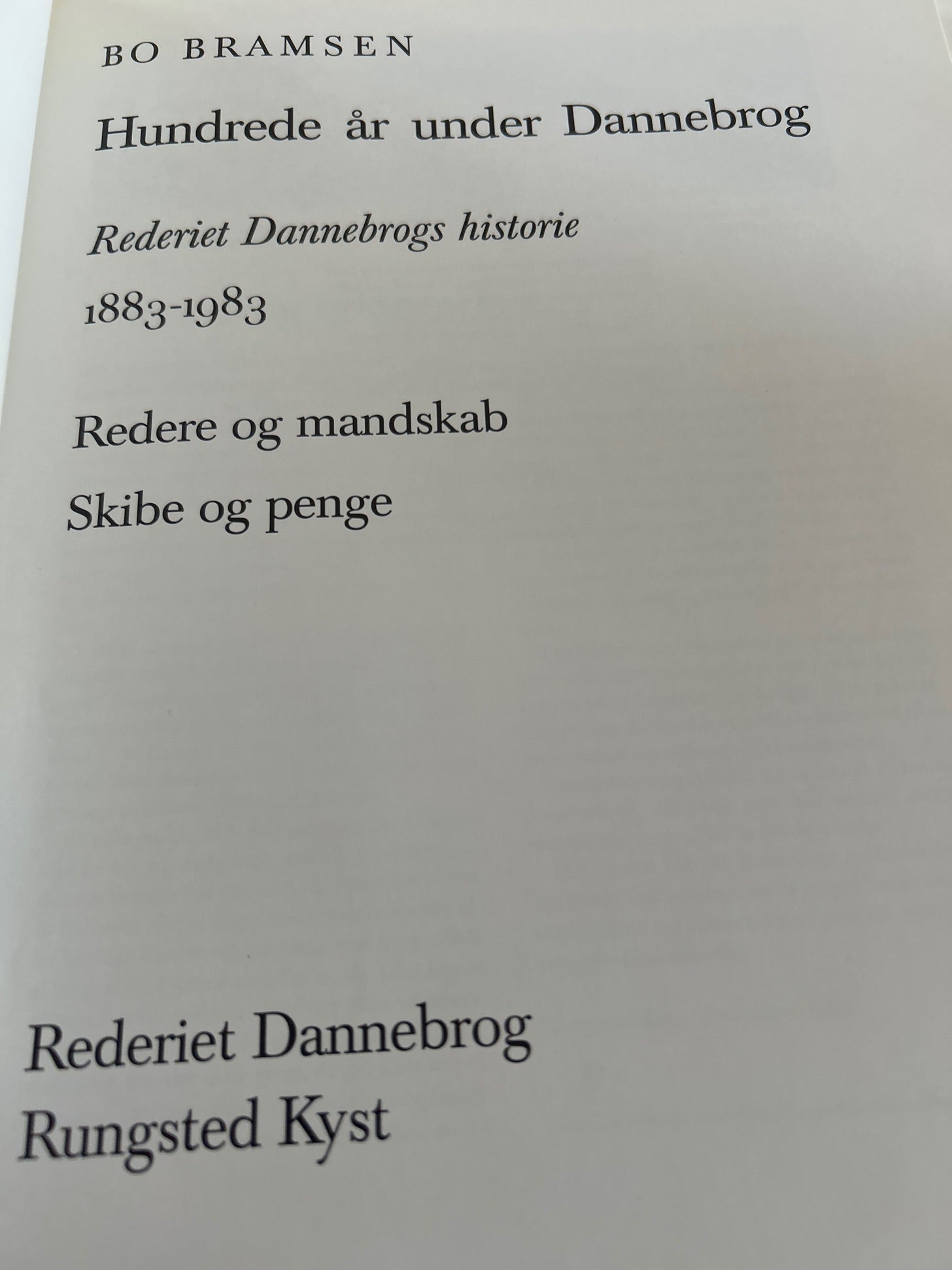 Hundrede år under Dannebrog