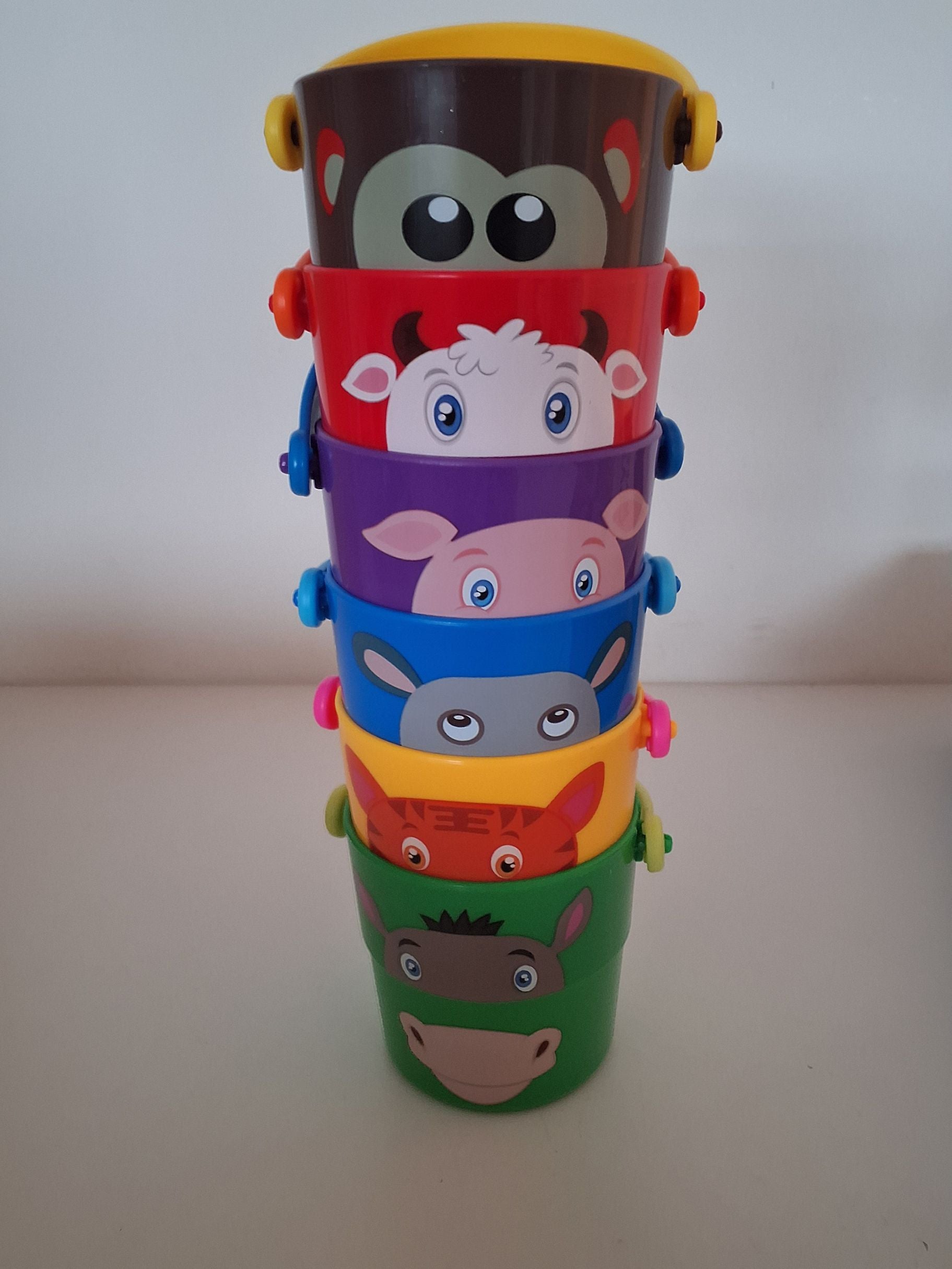 Zoo stock buckets