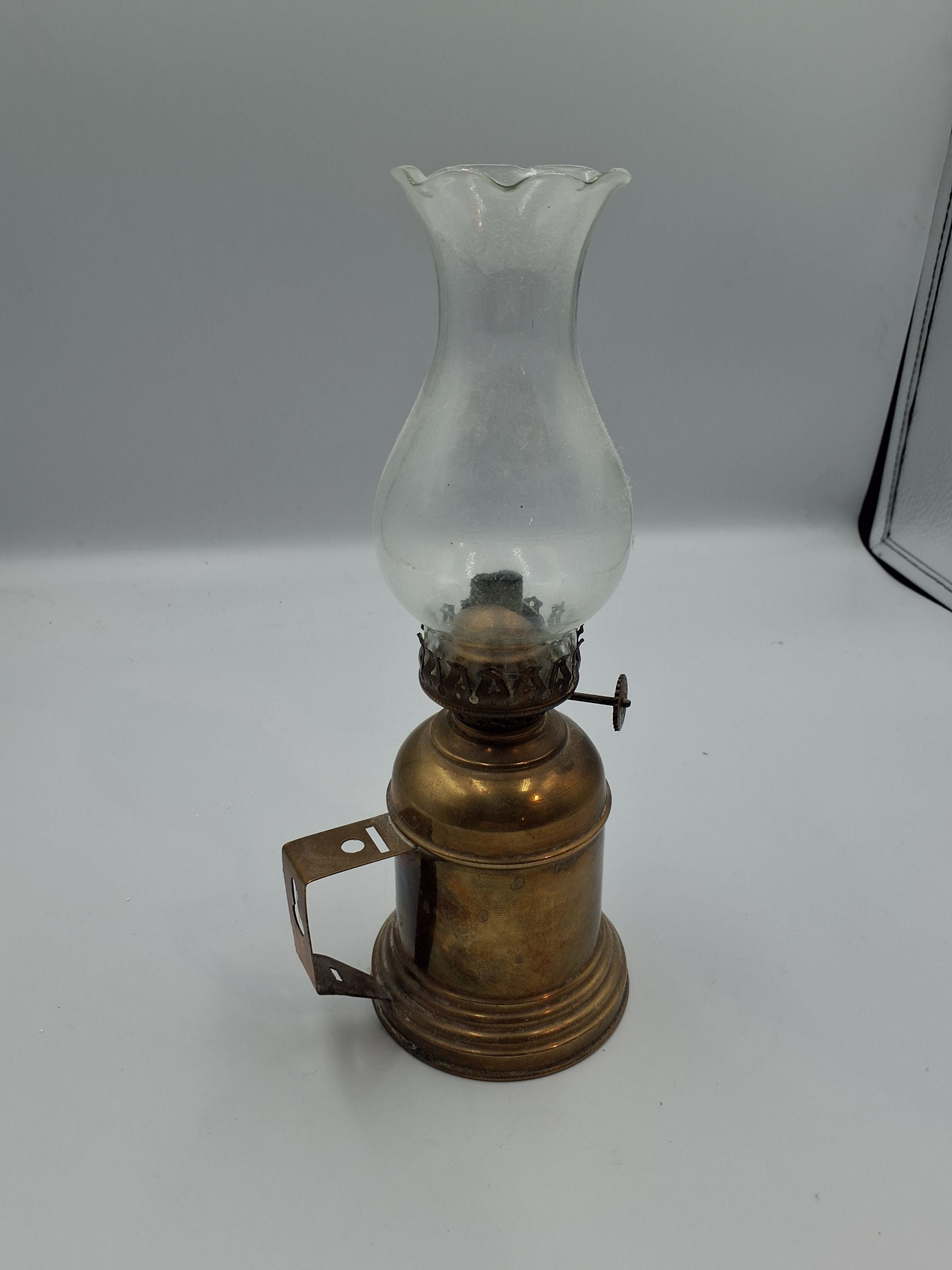 Fin lille olie lampe
