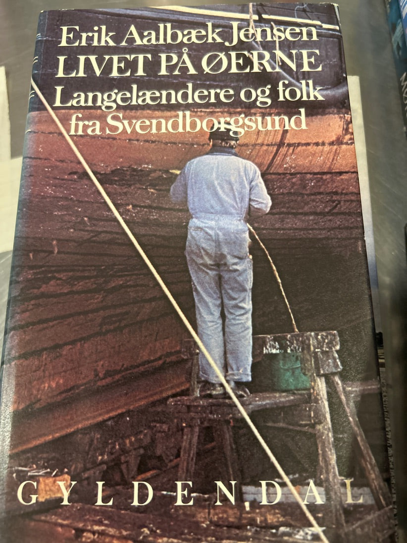Livet på øerne af Erik Aalbæk Jensen