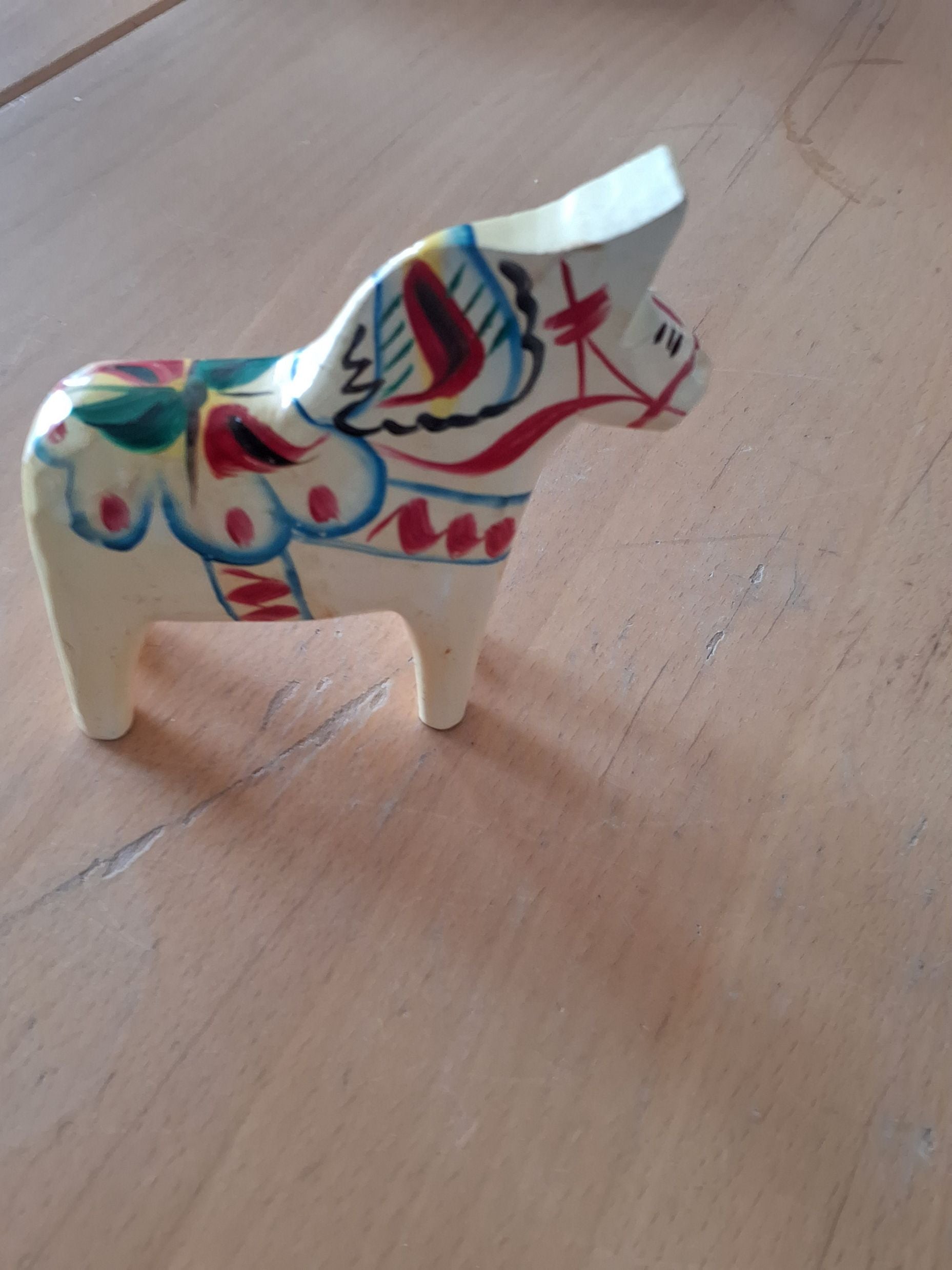 Dala hest hvid