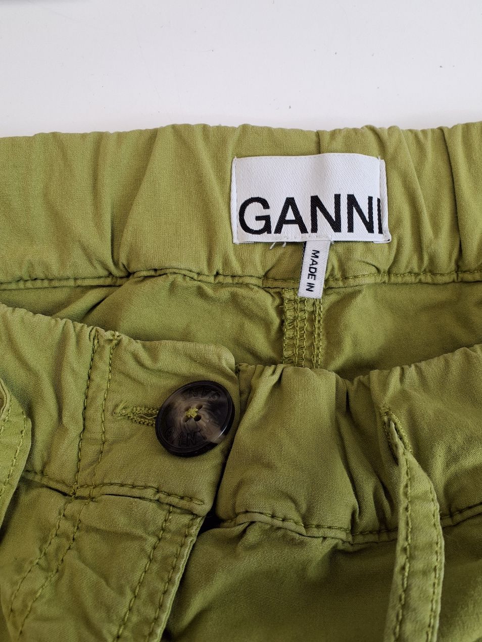 Ganni Bukser