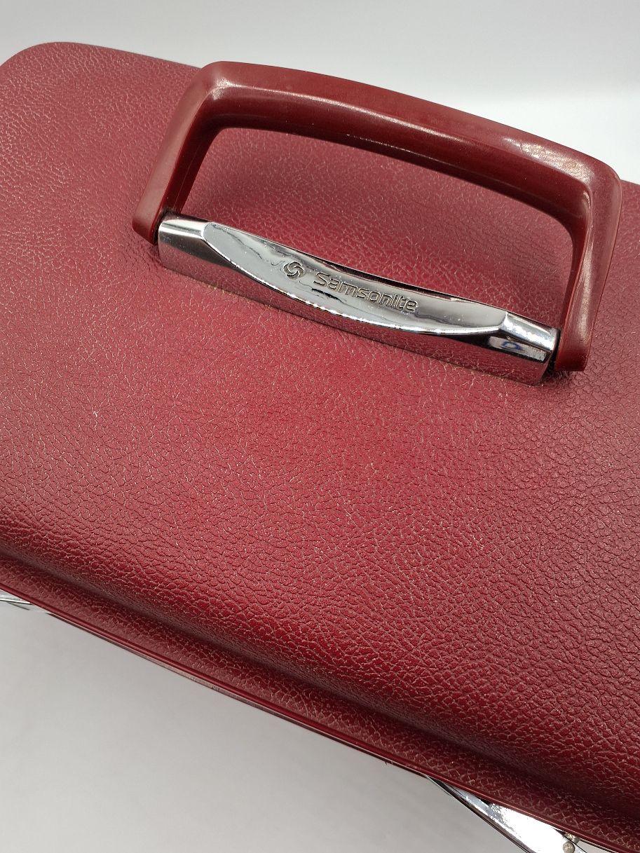 Vintage Beaty box Samsonite