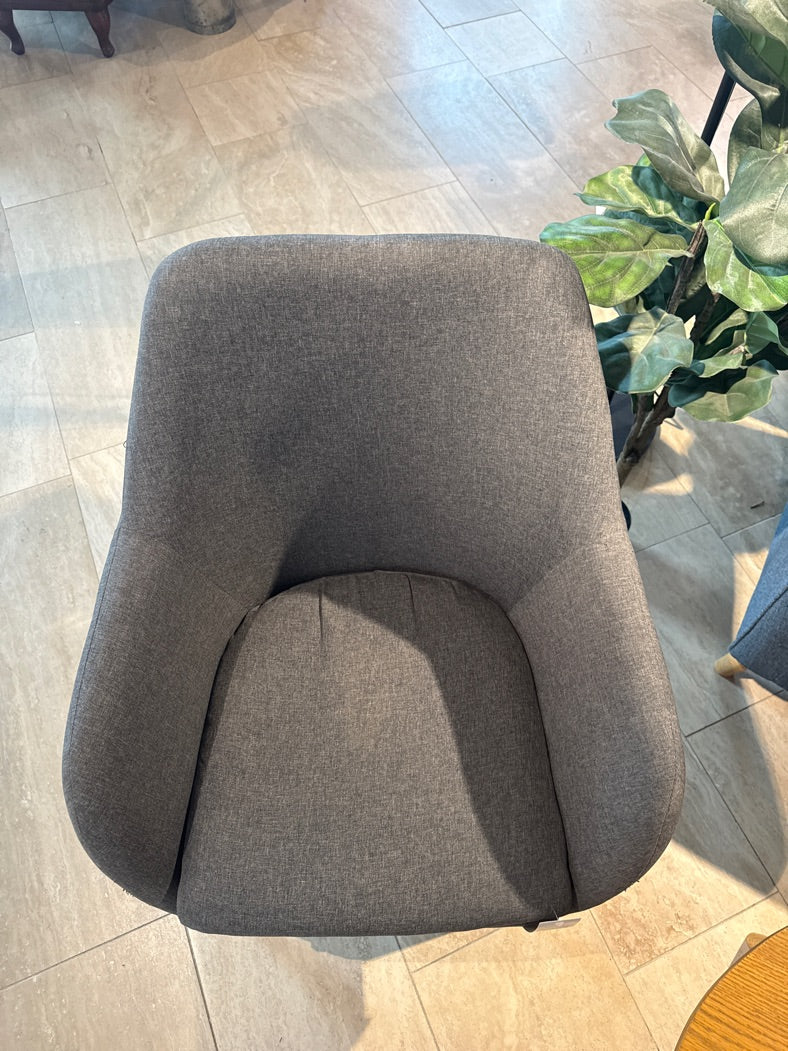 Stol i grå