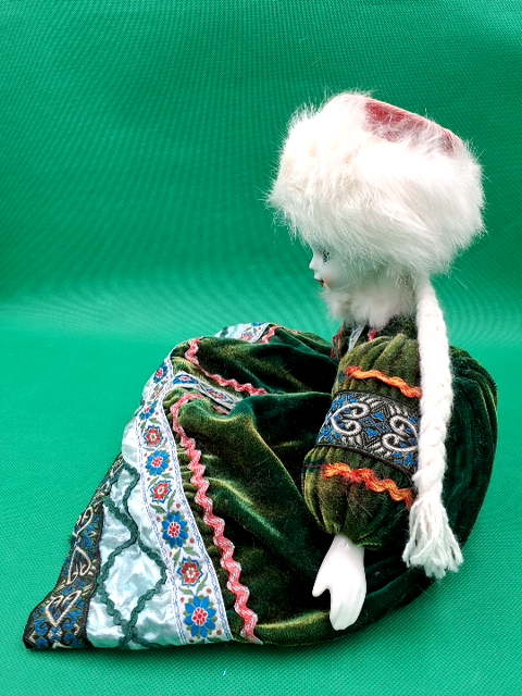 Russisk porcelænsdukke