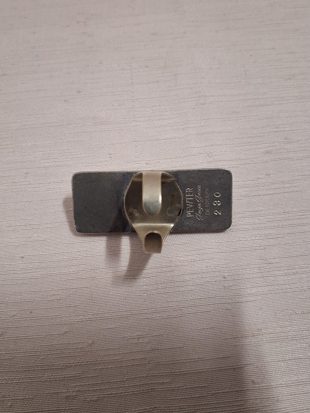 Tin ring/rav