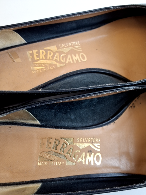 Salvatore  Ferragamo low heel Pump