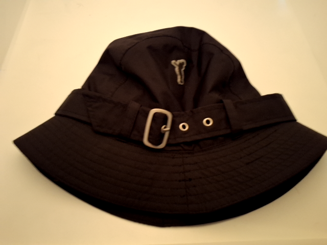 Golfino hat