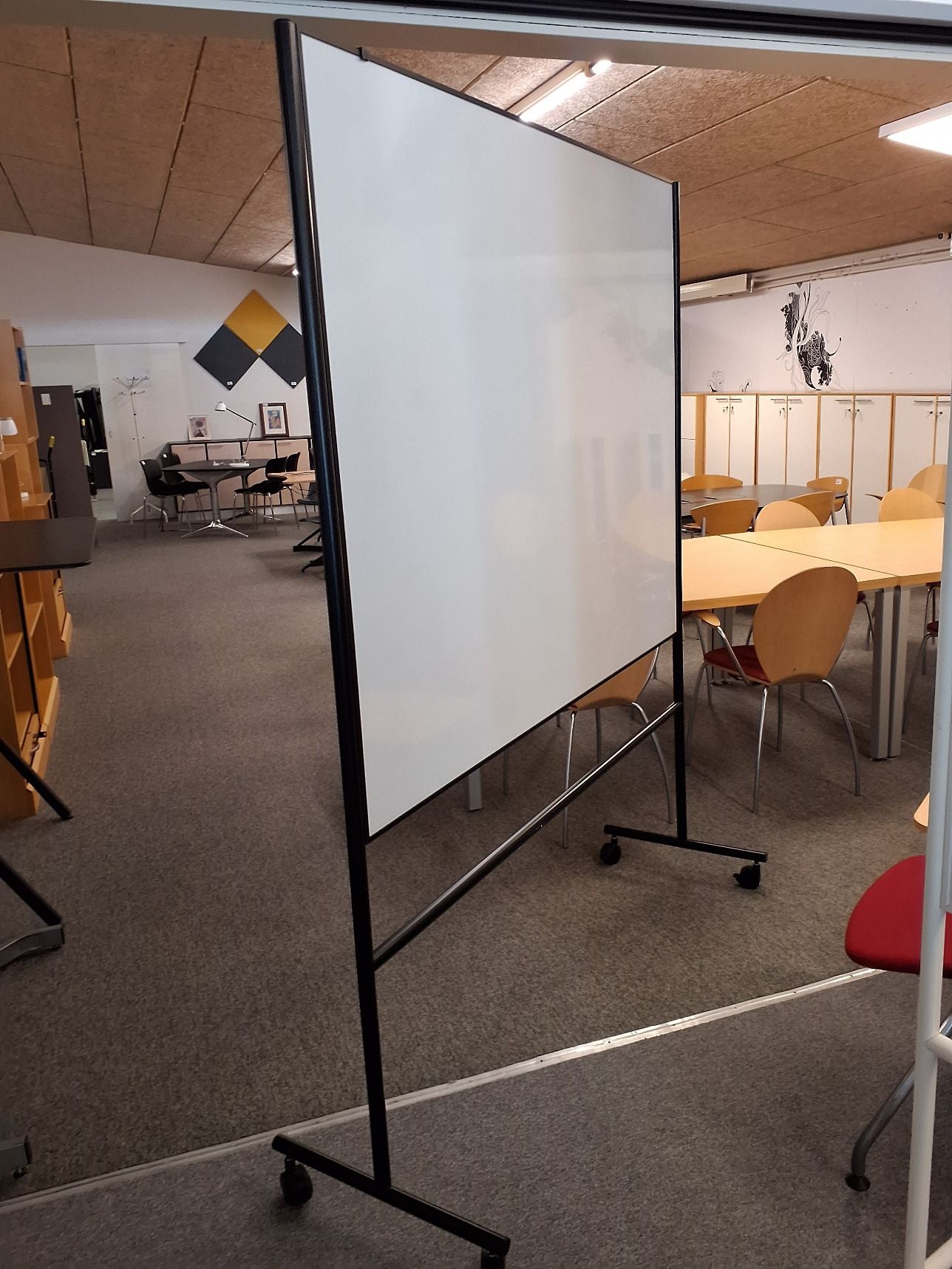 Whiteboard på hjul - 8032