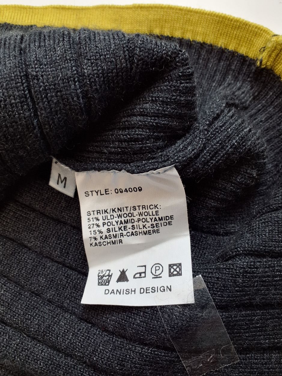 Eva & Claudi Cardigan