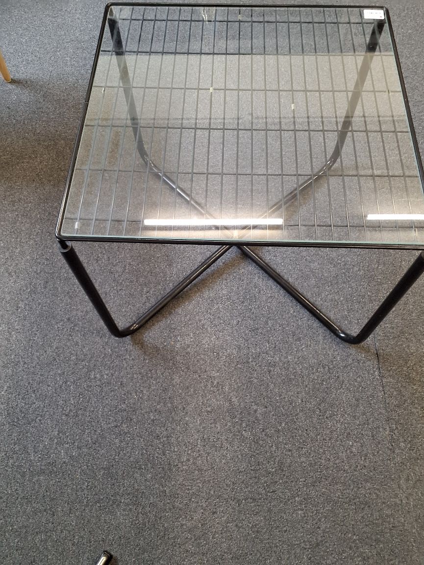 Sofabord i glas og metal
