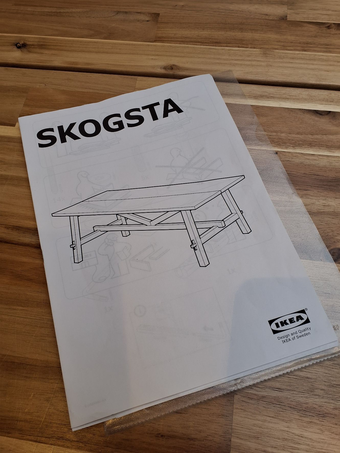 Skogsta spisebord