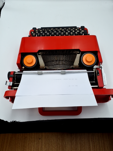 Olivetti skrivemaskine