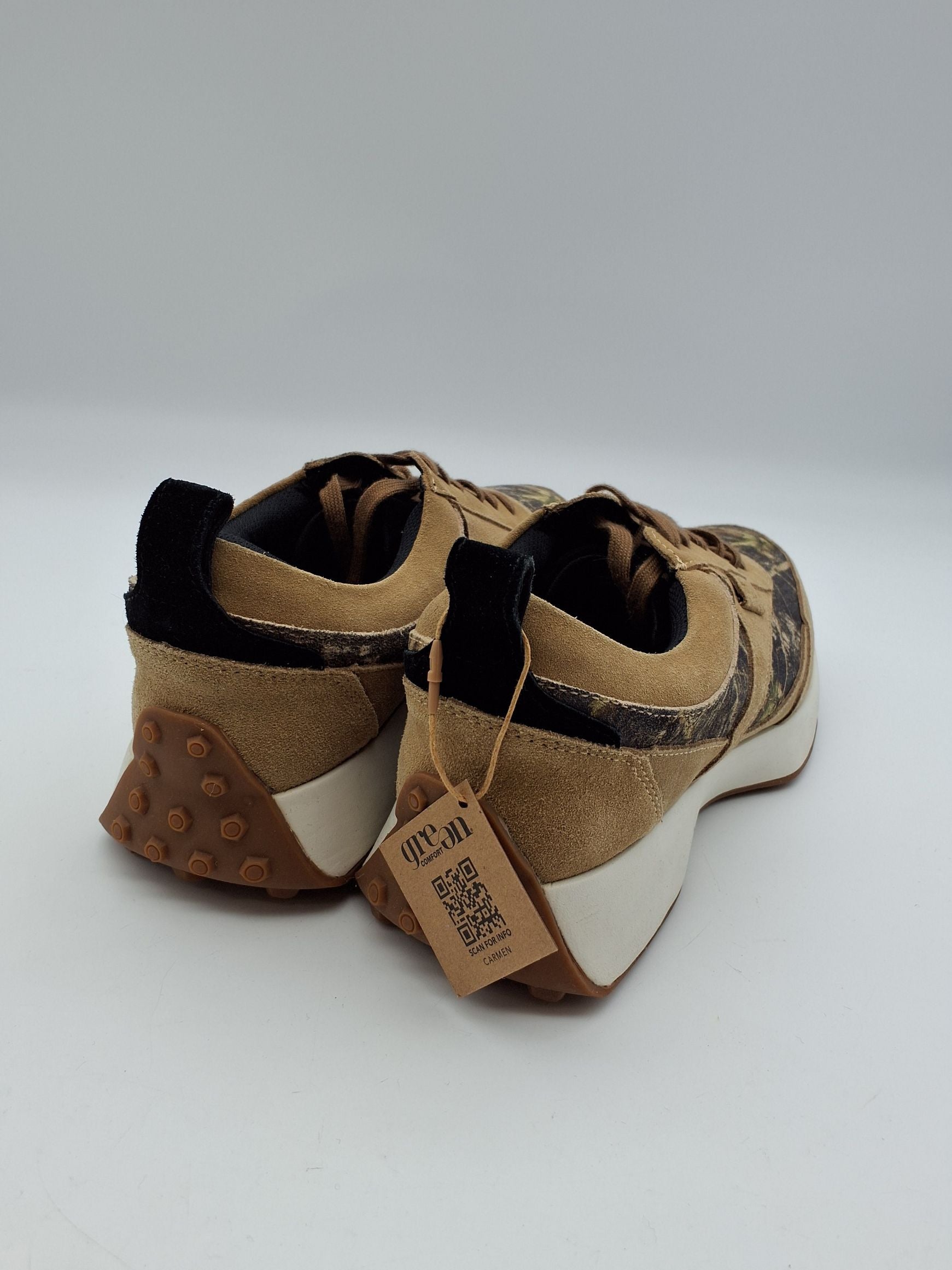Green Comfort Sneaker
