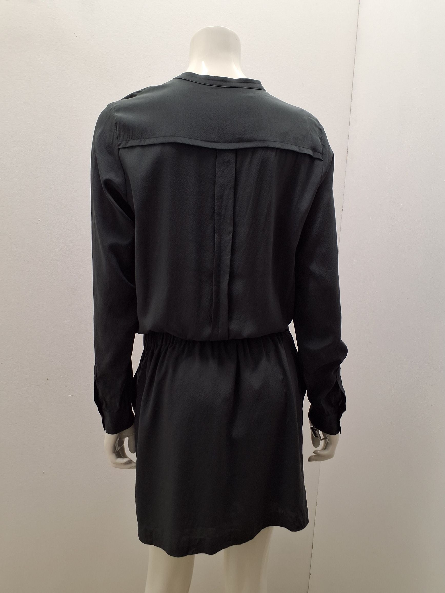 Designers Remix Silke Kjole