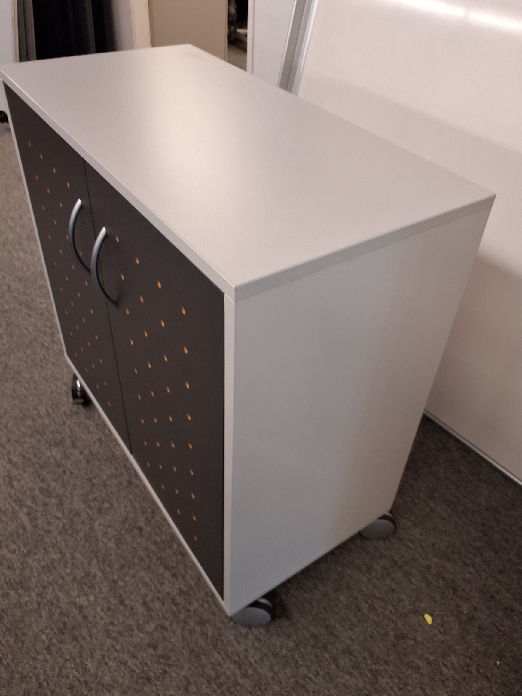 Skab fra Danflex- 3054