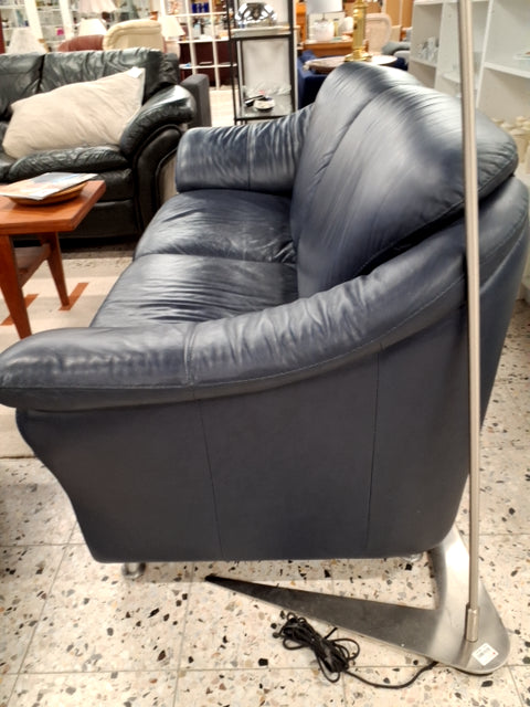 Mørkeblå to-personers lædersofa