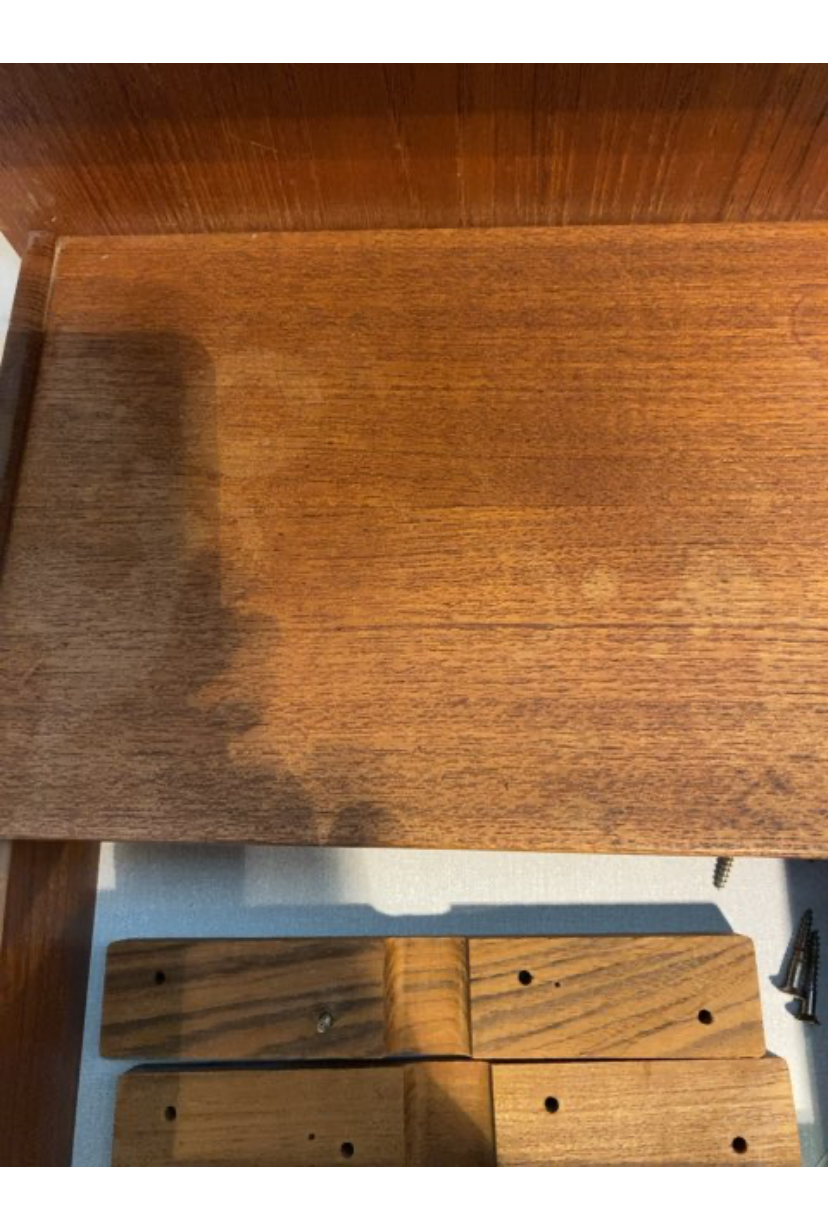 Teaktræs sengebord