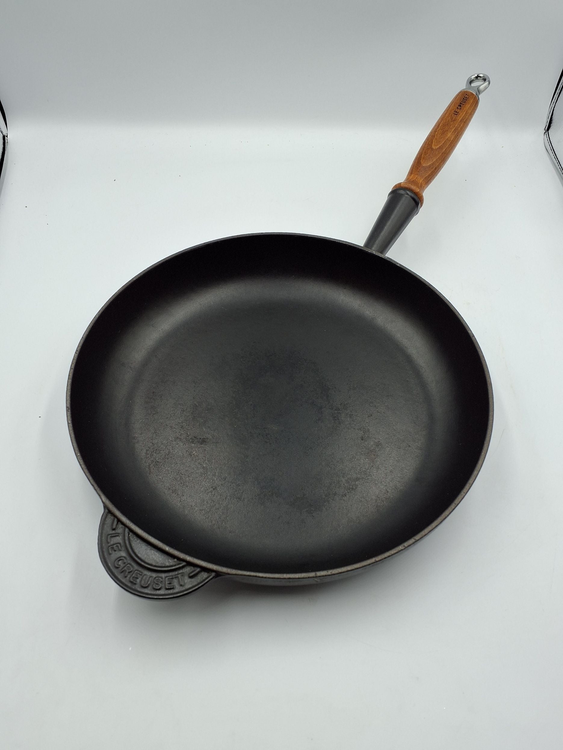 Le Creuset pande