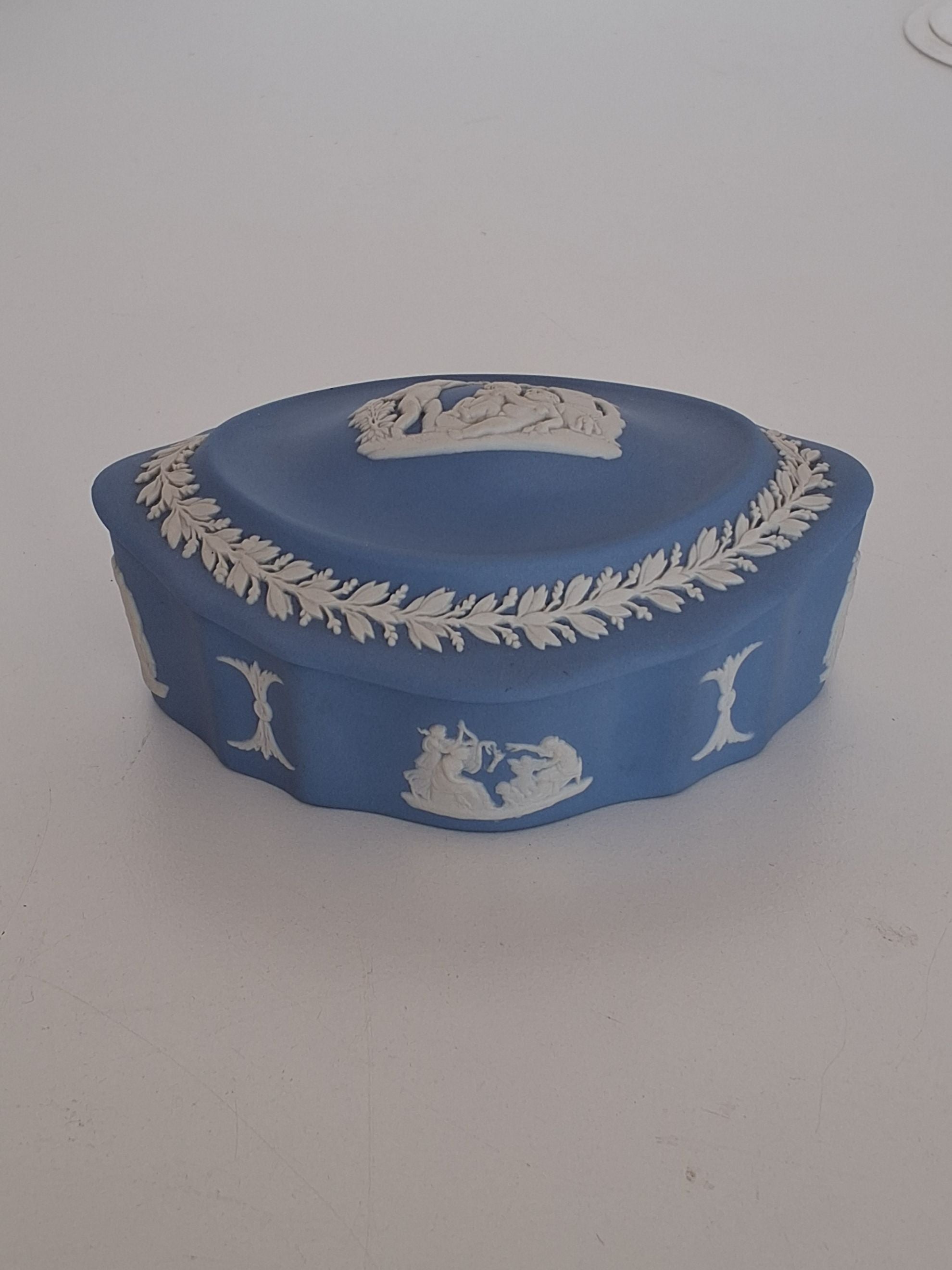 Blå porcelænskasse
