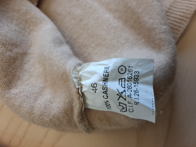 Cashmere sweater