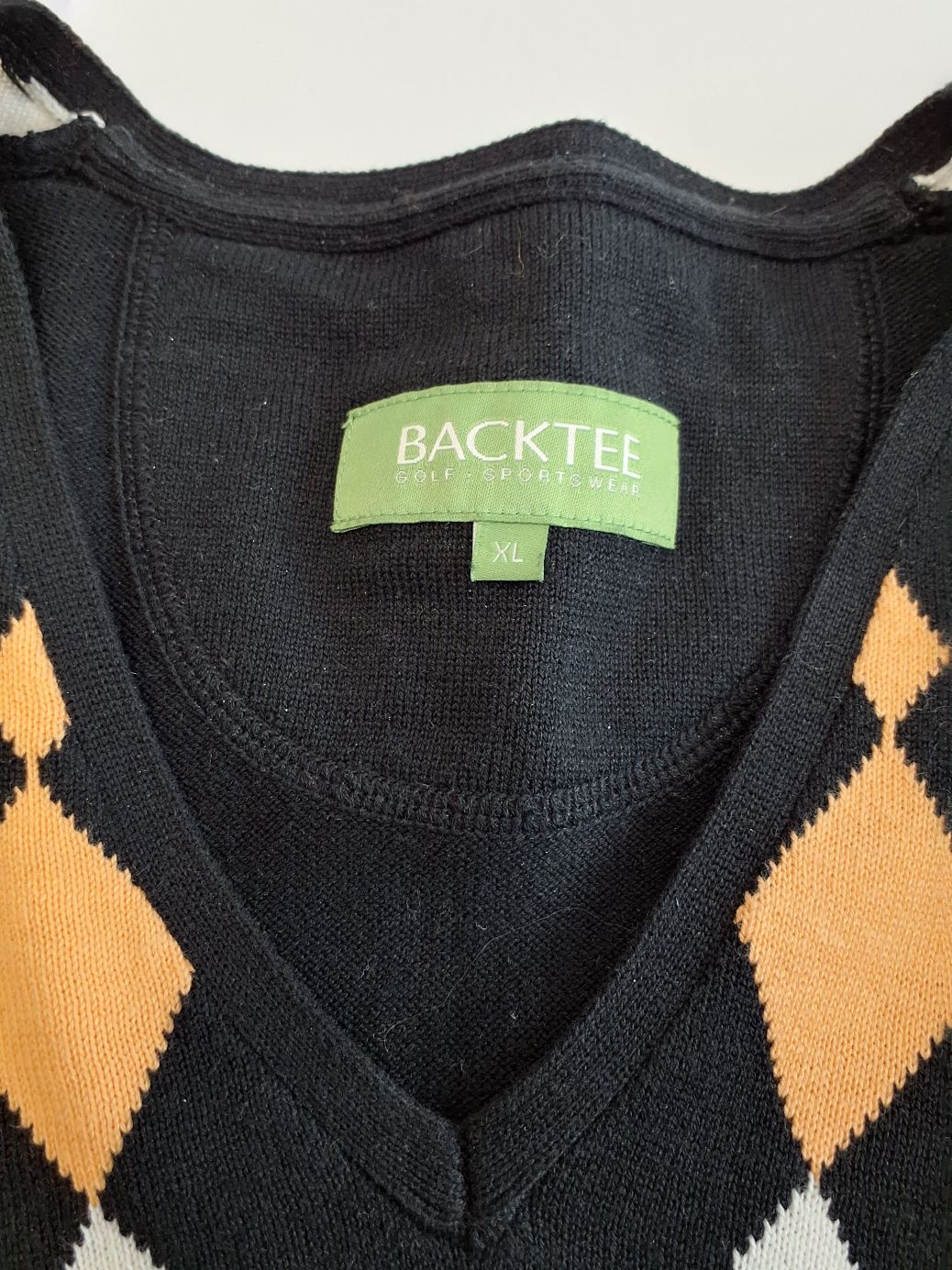Backtee striktrøje