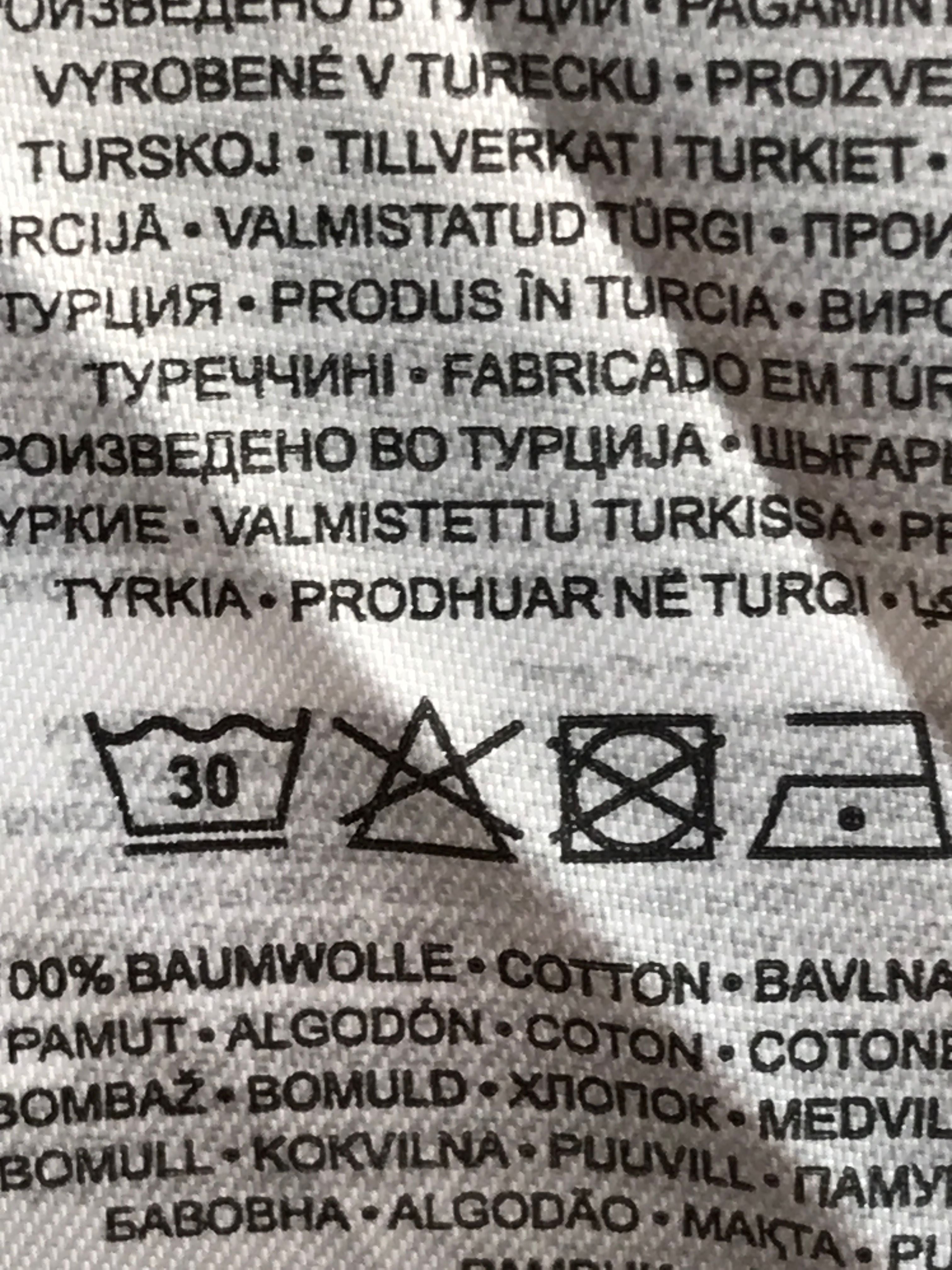Amisu T-Shirt